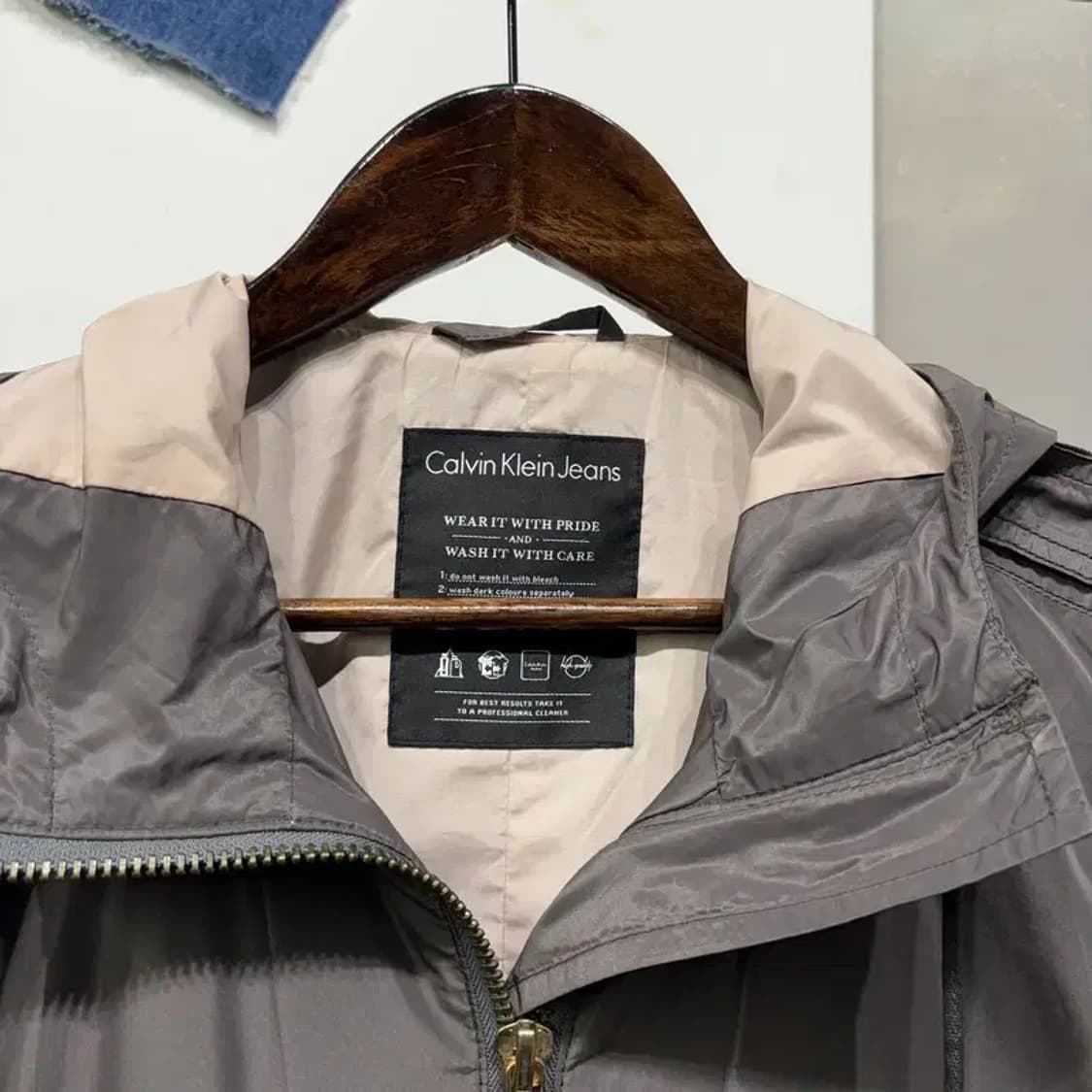 (95) 캘빈클라인 CK 여성 캐주얼 롱 바람막이 야상 자켓 상품이미지2