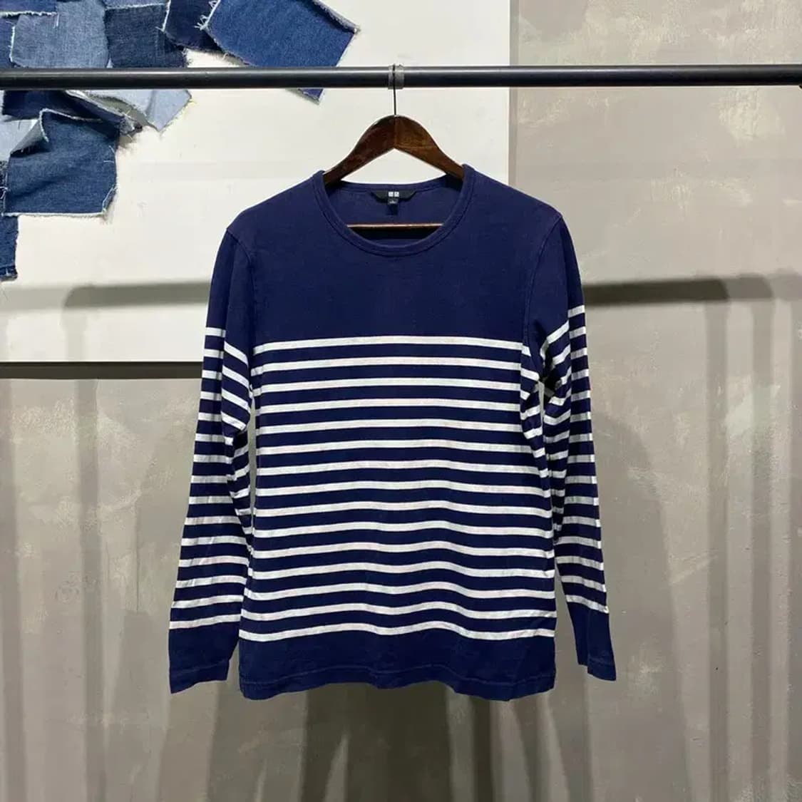 (100) 유니클로 캐주얼 스트라이프 라운드 긴팔 티 상품이미지1