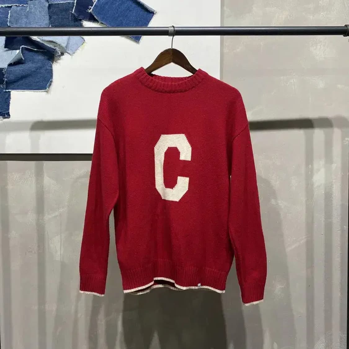 (95) 커버낫 스트릿 캐주얼 로고 라운드 니트 상품이미지1