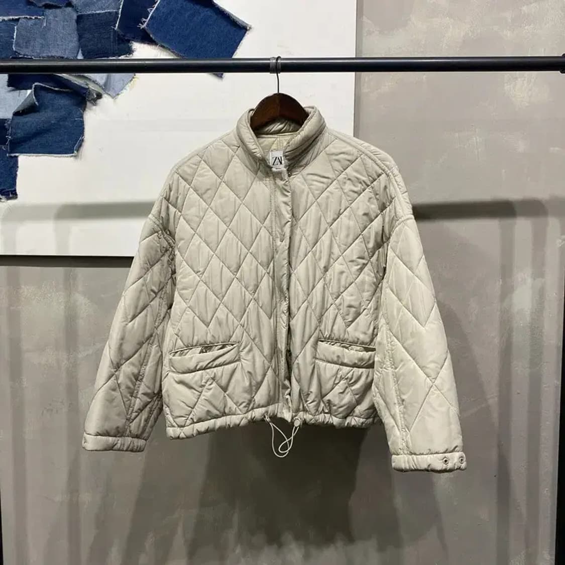 (90) 자라 ZARA 여성 캐주얼 깔깔이 경량패딩 크롭 자켓 상품이미지1