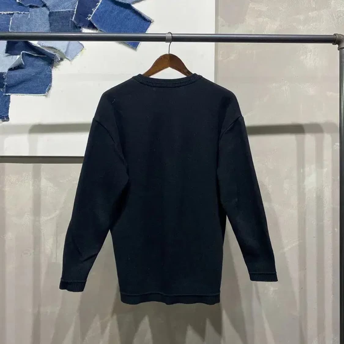 (105) 지오송지오 캐주얼 페이스 드로잉 라운드 니트 상품이미지4