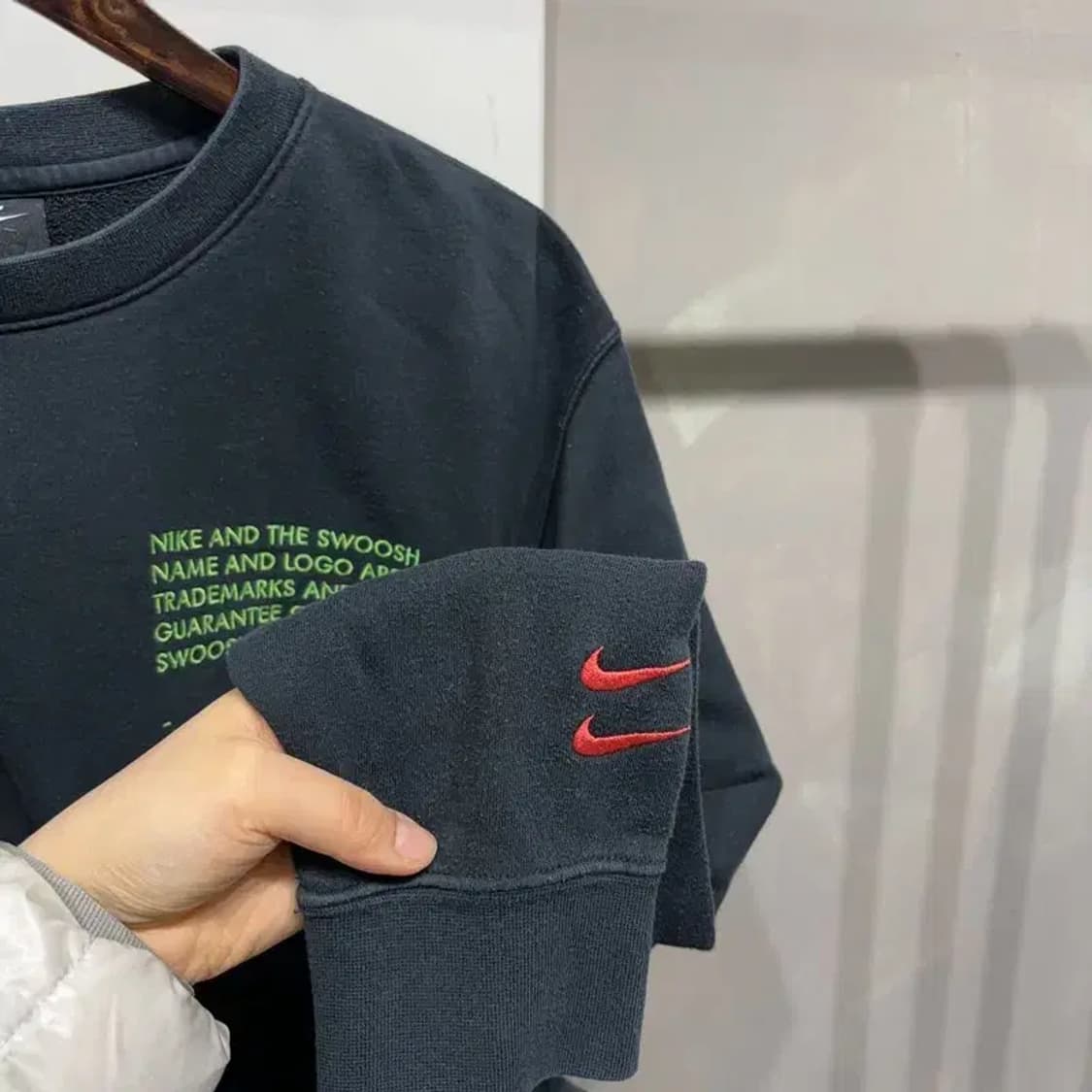 (95) 나이키 스트릿 캐주얼 더블스우시 자수 맨투맨 긴팔 티 상품이미지5
