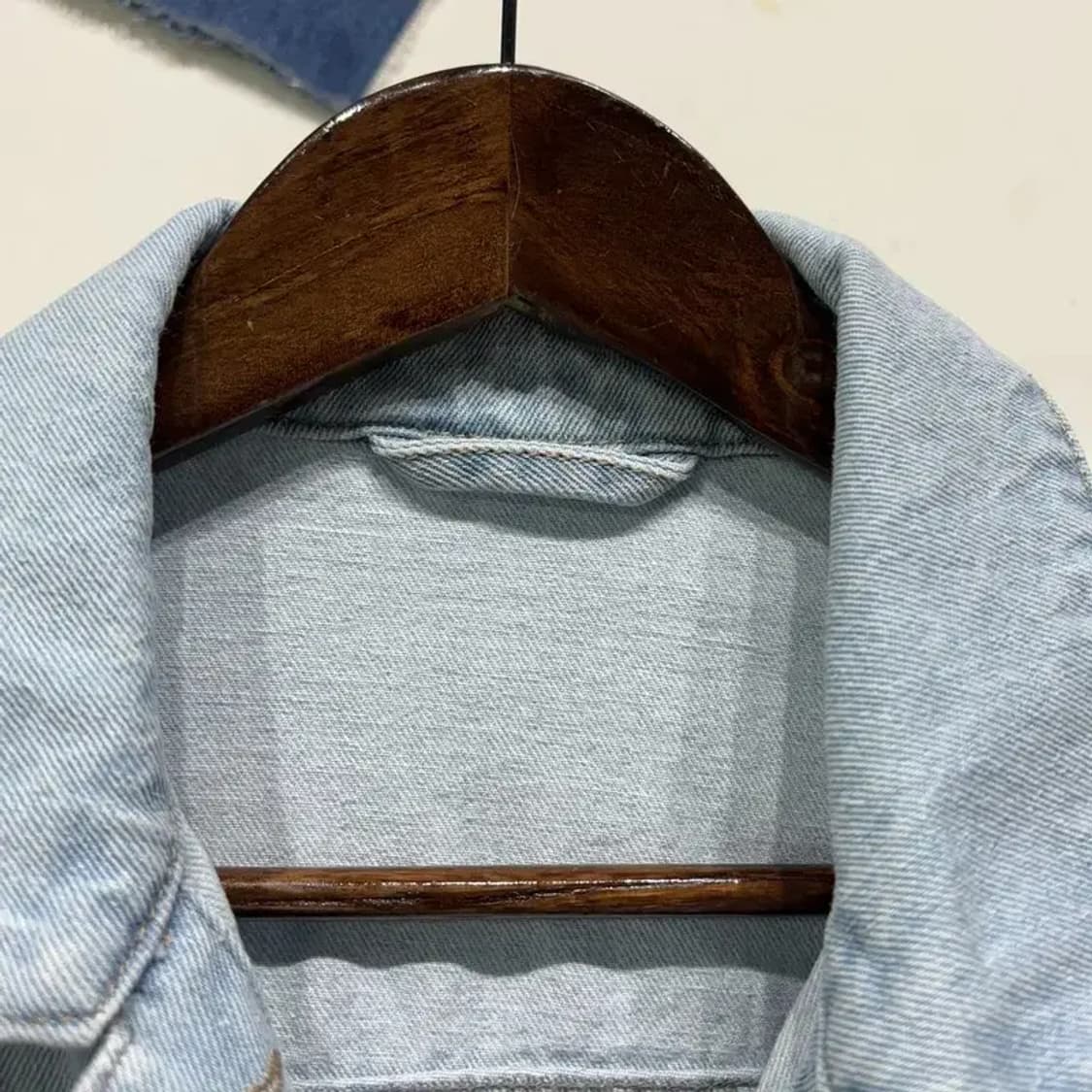 (85) 에잇세컨즈 여성 캐주얼 연청데님 트러커 자켓 상품이미지2