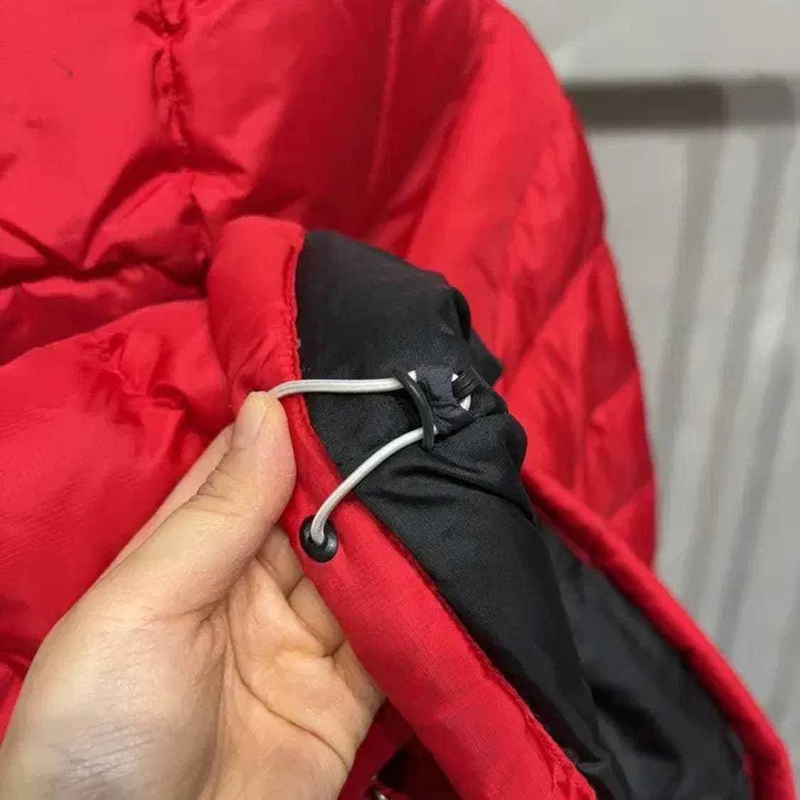 (100) 데상트 아웃도어 캐주얼 덕다운 오리털 후드 패딩 상품이미지6