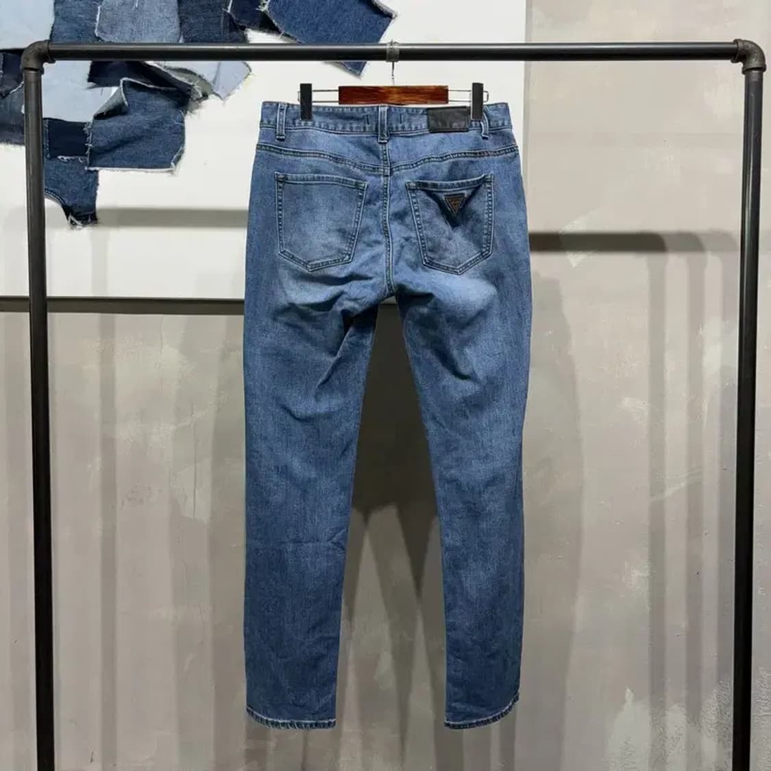 (30인치) 게스 캐주얼 워싱 스판 진청바지 데님팬츠 상품이미지3