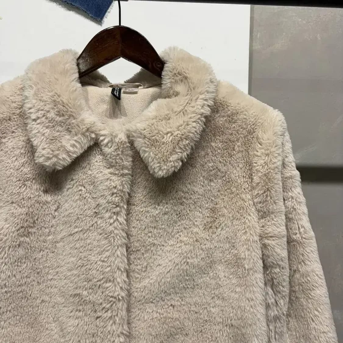 (85) H.M 흐앤므 여성 캐주얼 투포켓 카라 퍼자켓 상품이미지3