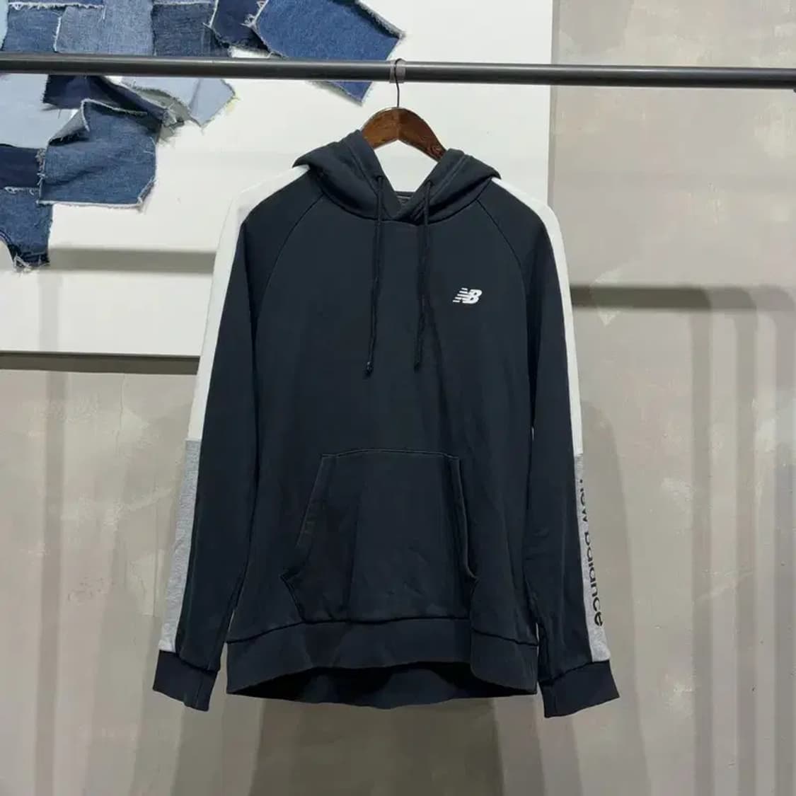 (100) 뉴발란스 스트릿 캐주얼 사이드라인 배색 후드티 상품이미지1