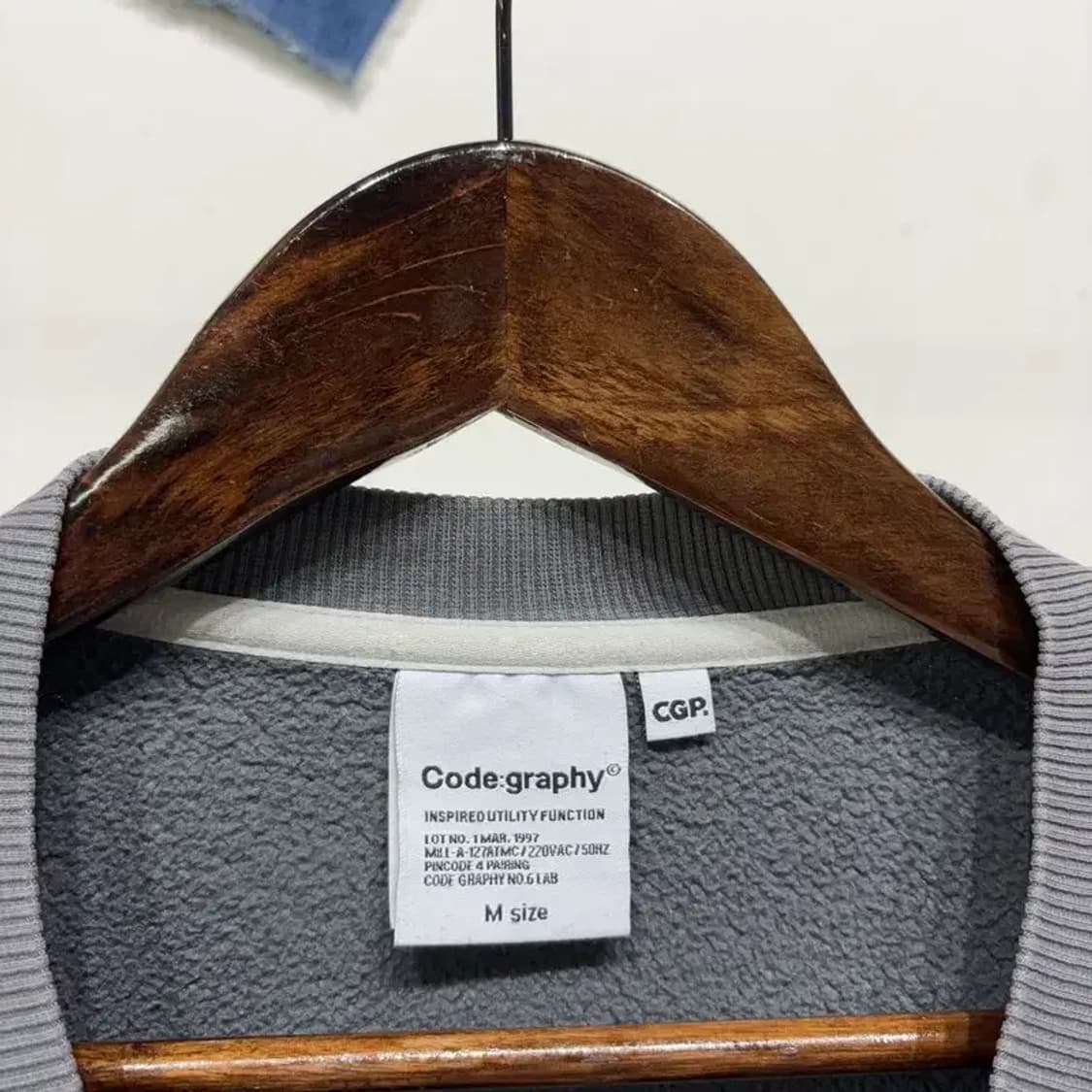 (95) 코드그라피 스트릿 캐주얼 프린팅 기모 맨투맨 긴팔 티 상품이미지2