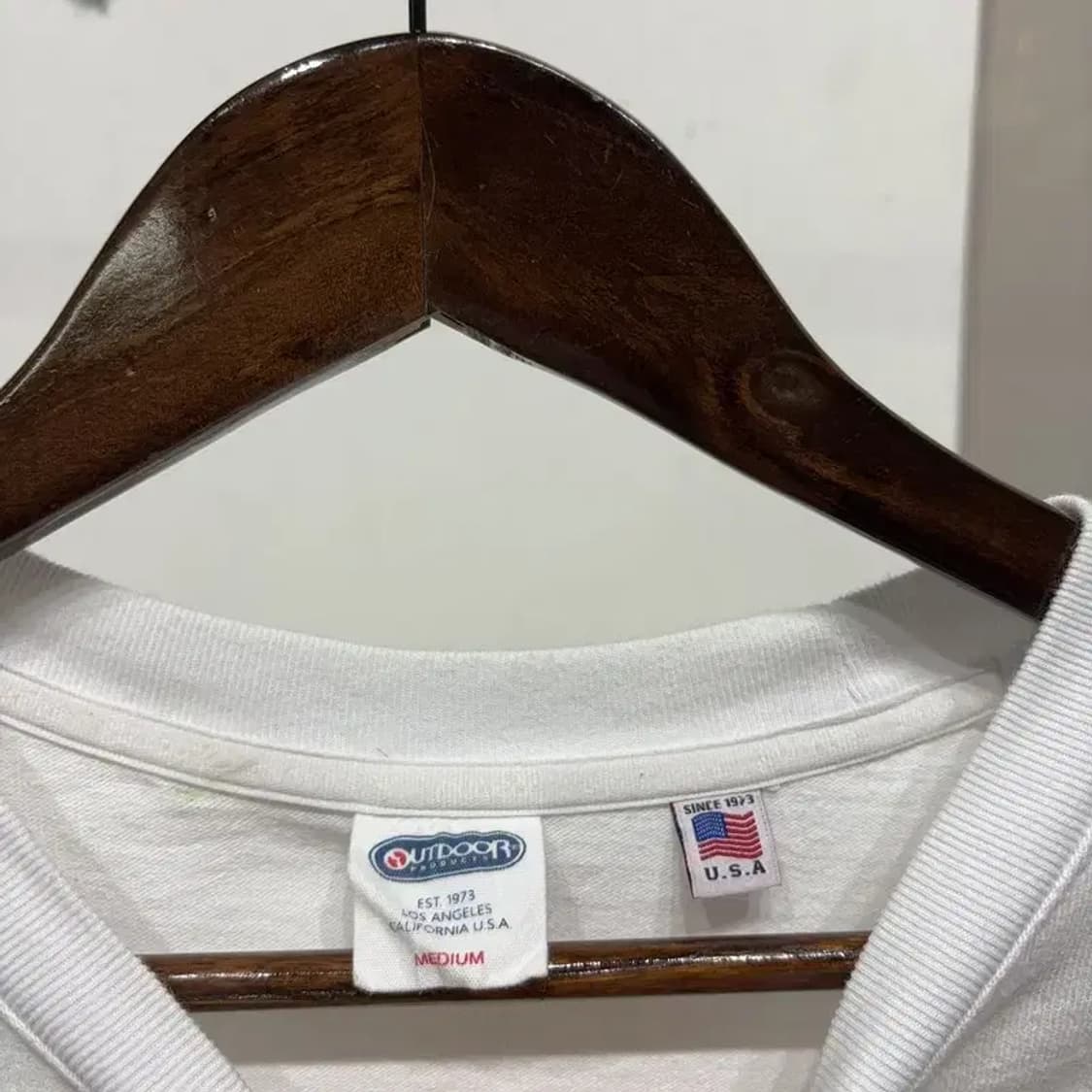 (100) 아웃도어프로덕츠 스트릿 캐주얼 백프린팅 긴팔 티 상품이미지2