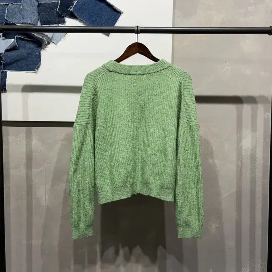 (90) H.M 흐앤므 여성 캐주얼 그린 울 크롭 니트 상품이미지4