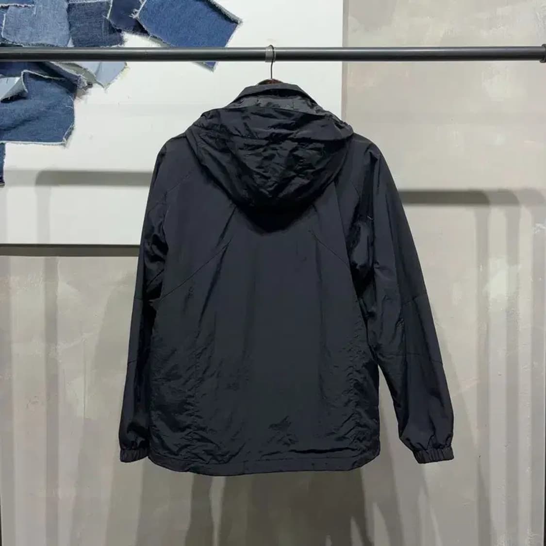 (95) 블랙야크 등산 아웃도어 자수 후드 바람막이 자켓 상품이미지3