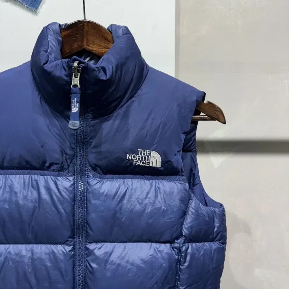 (80) 노스페이스 700 여성 구스다운 거위털 패딩 조끼 상품이미지3