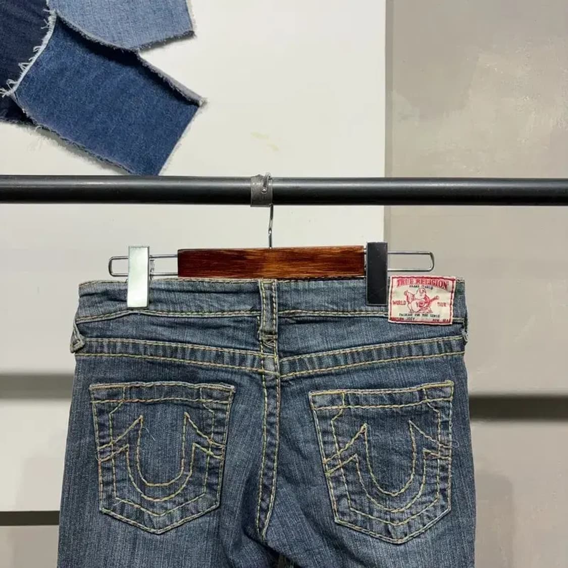 (28인치) 트루릴리젼 여성 Y2K 빈티지 워싱 청바지 데님팬츠 상품이미지4