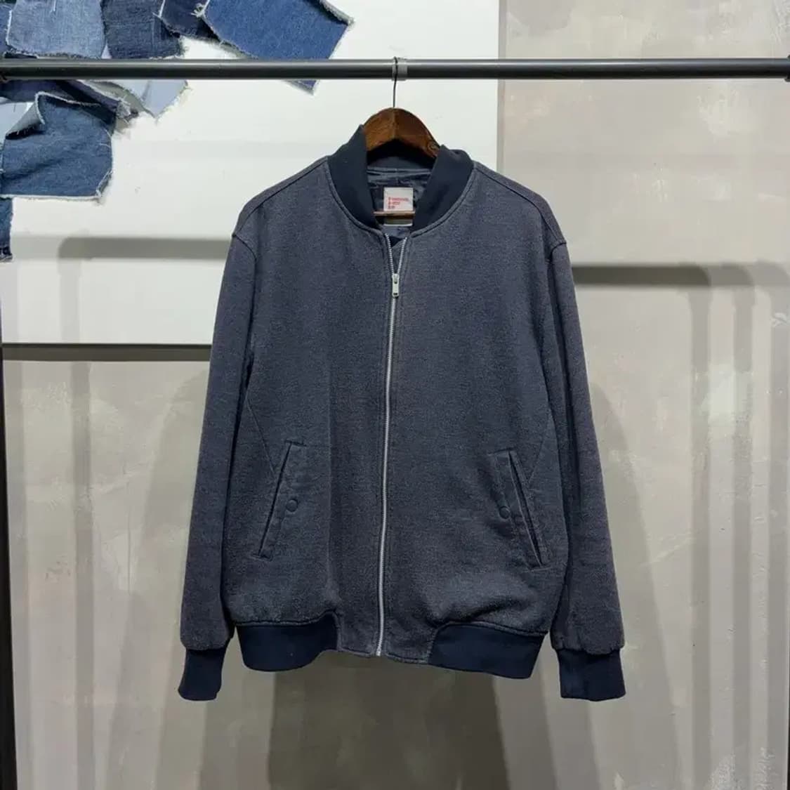 (110) 에잇세컨즈 캐주얼 네이비 코튼 블루종 점퍼 상품이미지1