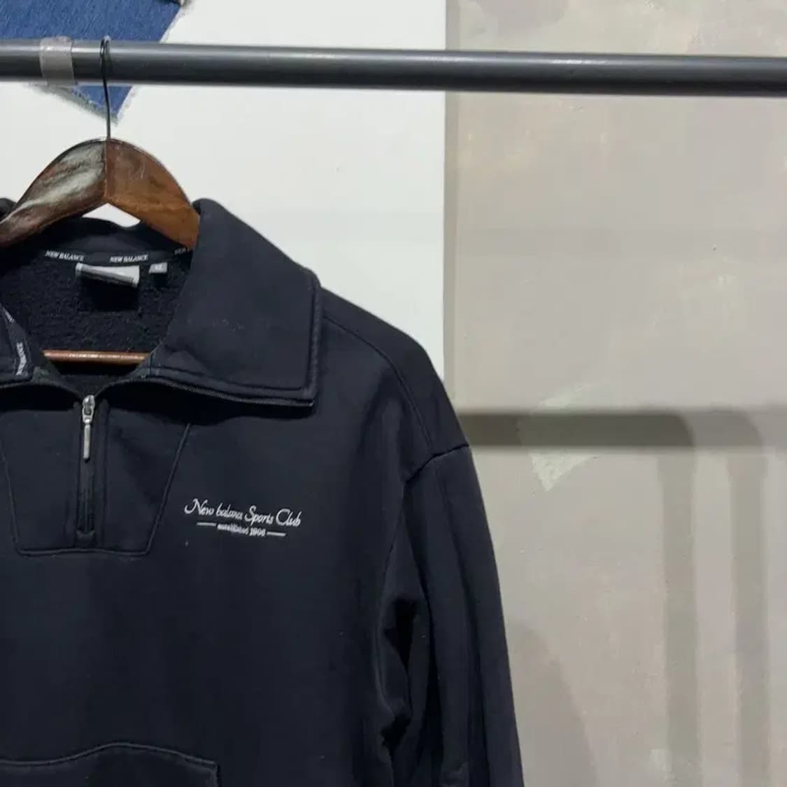 (90) 뉴발란스 여성 캐주얼 반집업 기모 크롭 맨투맨 긴팔 티 상품이미지3