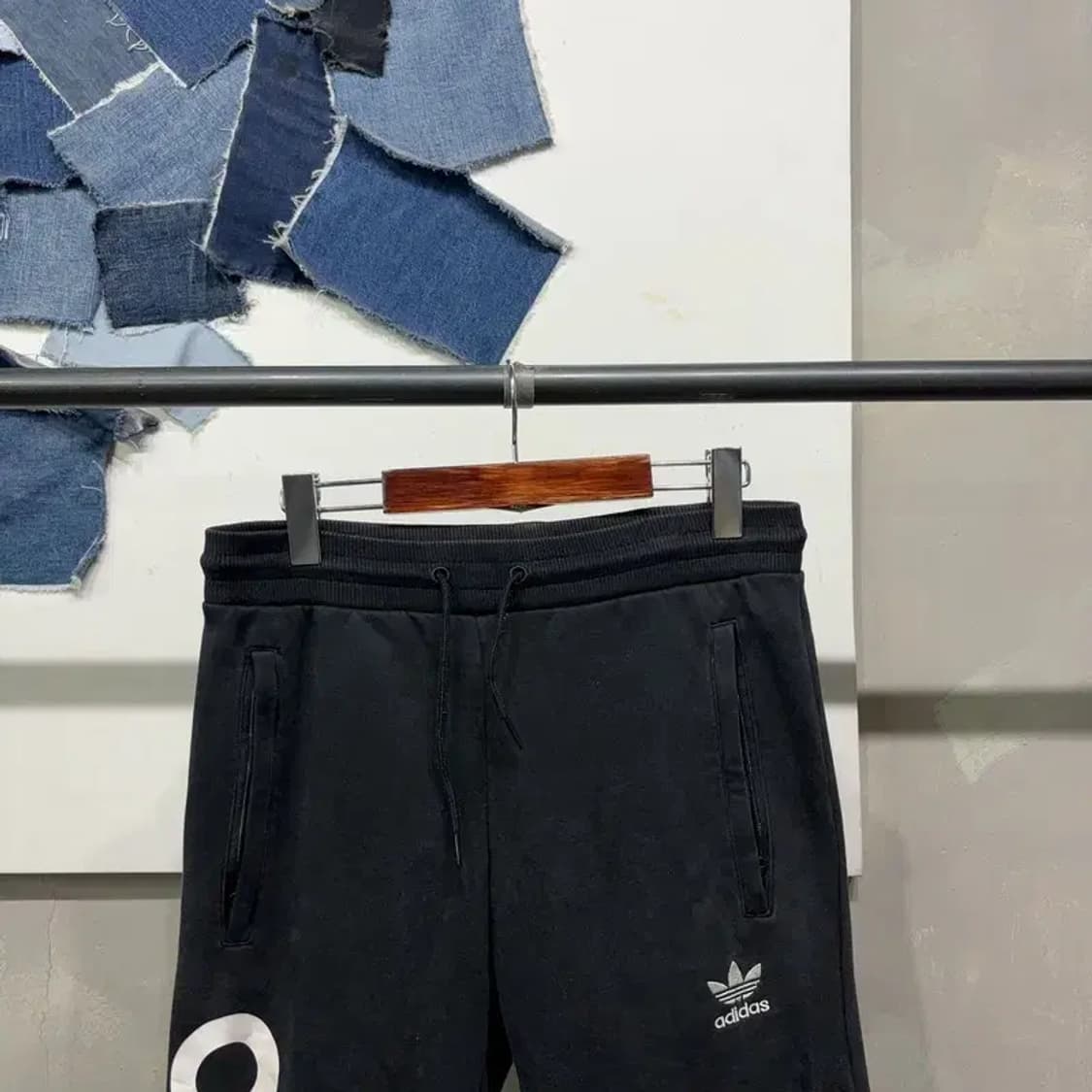 (30~32인치) 아디다스 유로파 캐주얼 밴딩 기모 운동바지 상품이미지2