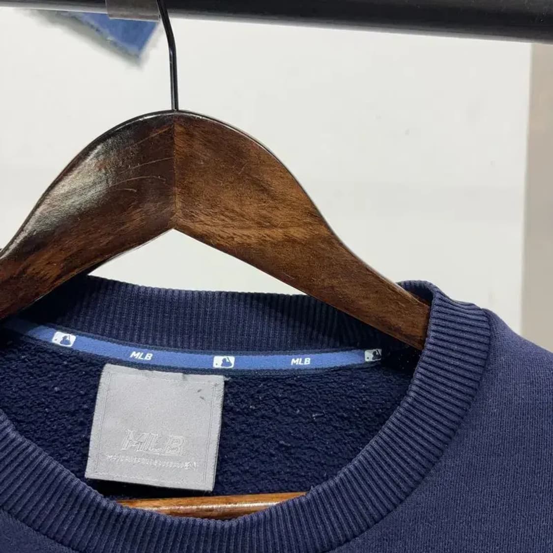 (90) MLB 뉴욕양키스 캐주얼 기모 백프린팅 맨투맨 긴팔 티 상품이미지2