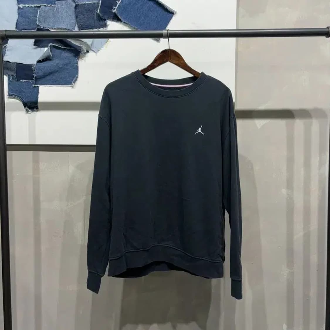 (110) 나이키 조던 캐주얼 자수 기모 맨투맨 긴팔 티 상품이미지1