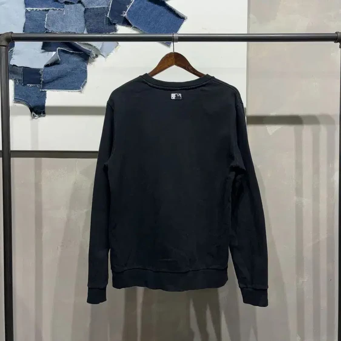 (105) MLB 뉴욕양키스 스트릿 프린팅 기모 맨투맨 긴팔 티 상품이미지4