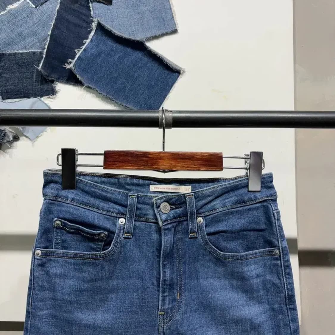 (27인치) 리바이스 여성 725 하이라이즈 부츠컷 스판 청바지 상품이미지2