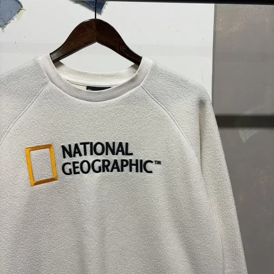 (105) 내셔널지오그래픽 캐주얼 자수 후리스 맨투맨 긴팔 티 상품이미지3