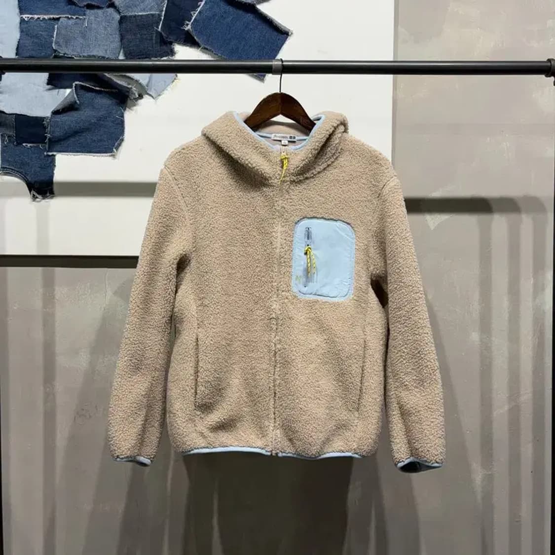 (100) 유니클로 JW앤더슨 양털 뽀글이 후리스 후드집업 자켓 상품이미지1