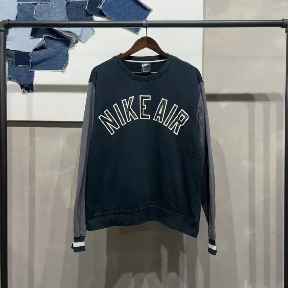 (95) 나이키 AIR 스트릿 캐주얼 기모 프린팅 맨투맨 긴팔 티 상품이미지1