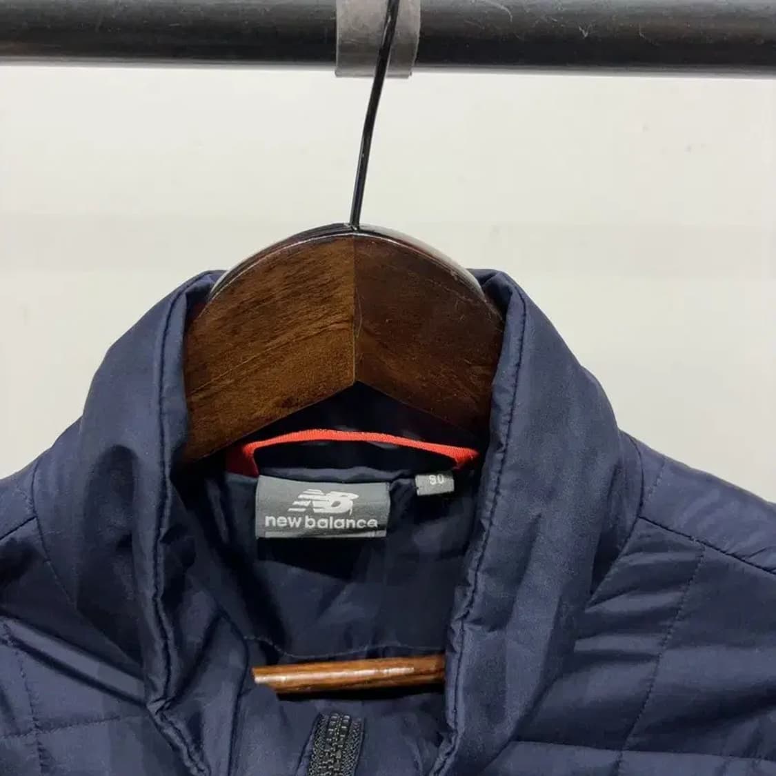 (90) 뉴발란스 캐주얼 스트릿 네이비 경량패딩 자켓 상품이미지2