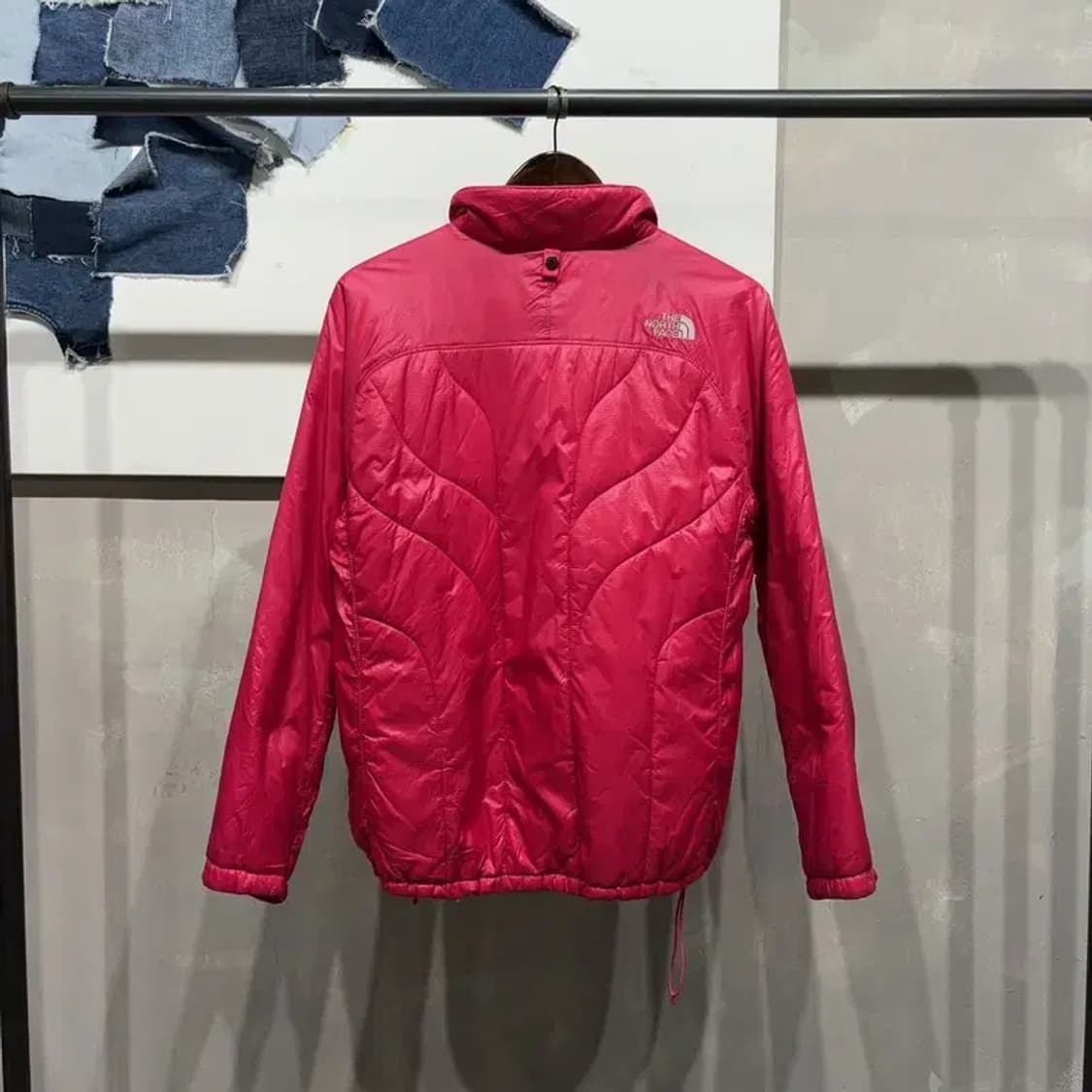 (100) 노스페이스 등산 아웃도어 핫핑크 경량패딩 자켓 상품이미지4