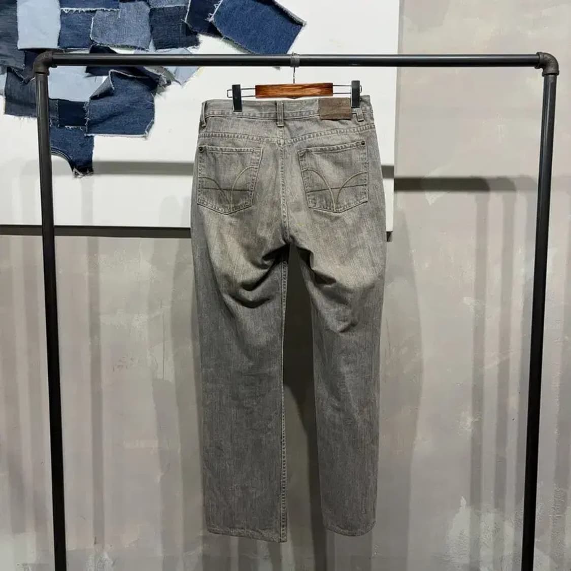 (32인치) 지오다노 빈티지 스트레이트핏 워싱 흑청바지 데님팬츠 상품이미지3