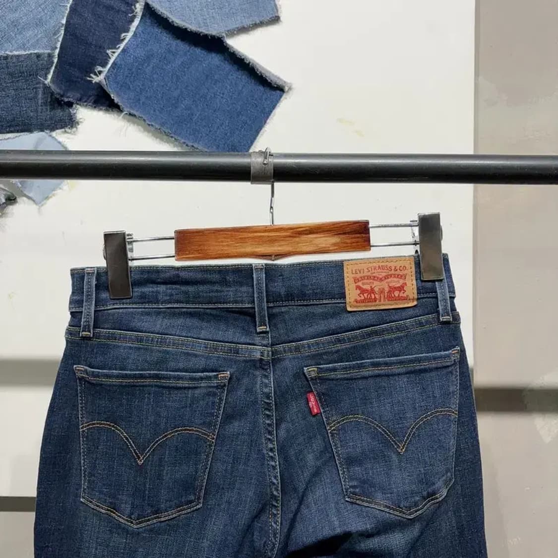 (27인치) 리바이스 710 여성 슈퍼스키니 스판 진청바지 데님팬츠 상품이미지4