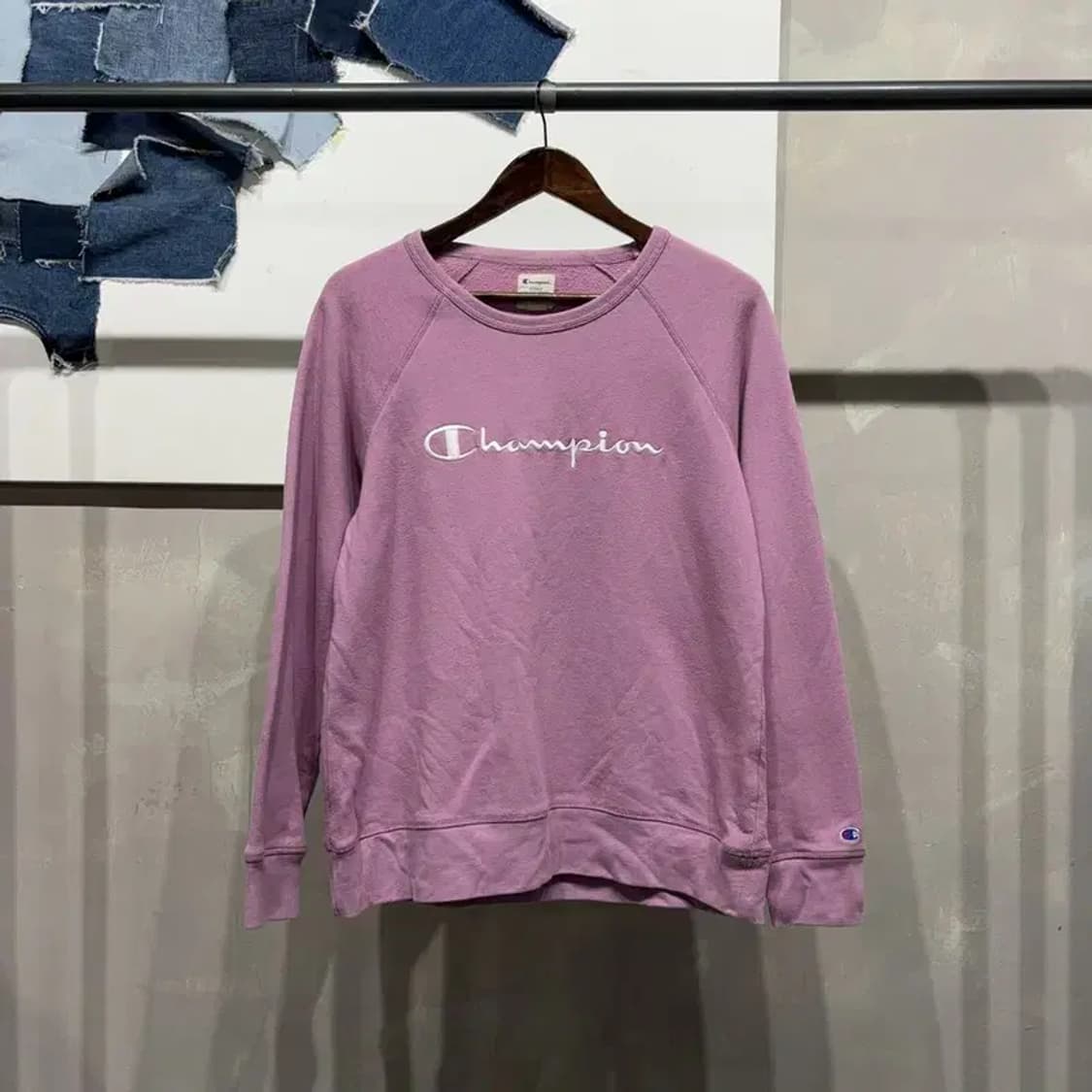 (95) 챔피온 스트릿 캐주얼 자수 기모 맨투맨 긴팔 티 상품이미지1