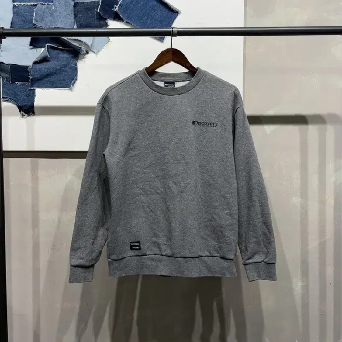 (95) 디스커버리 캐주얼 프린팅 기모 맨투맨 긴팔 티 상품이미지1