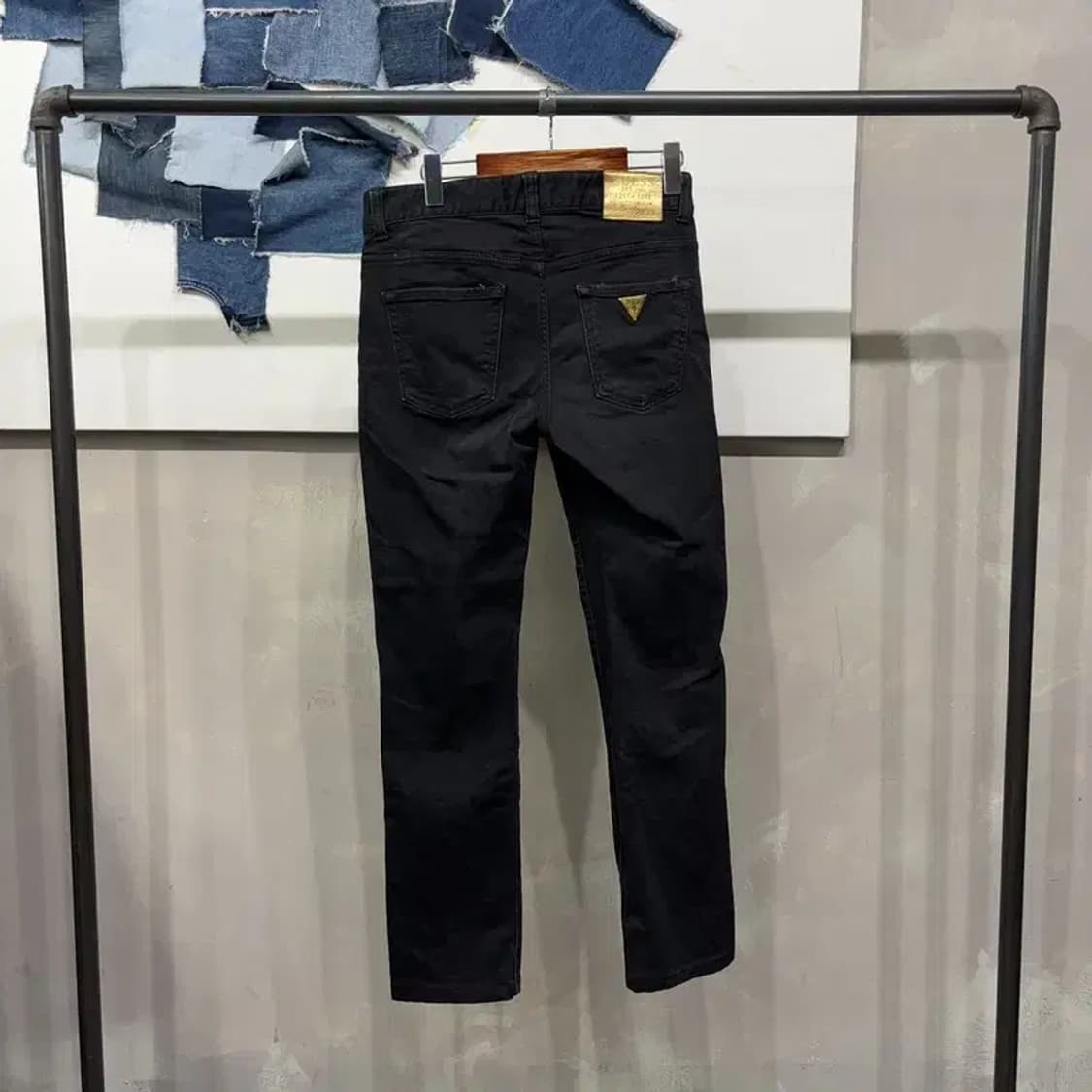 (29인치) 게스 여성 캐주얼 스판 흑청바지 블랙진 상품이미지3