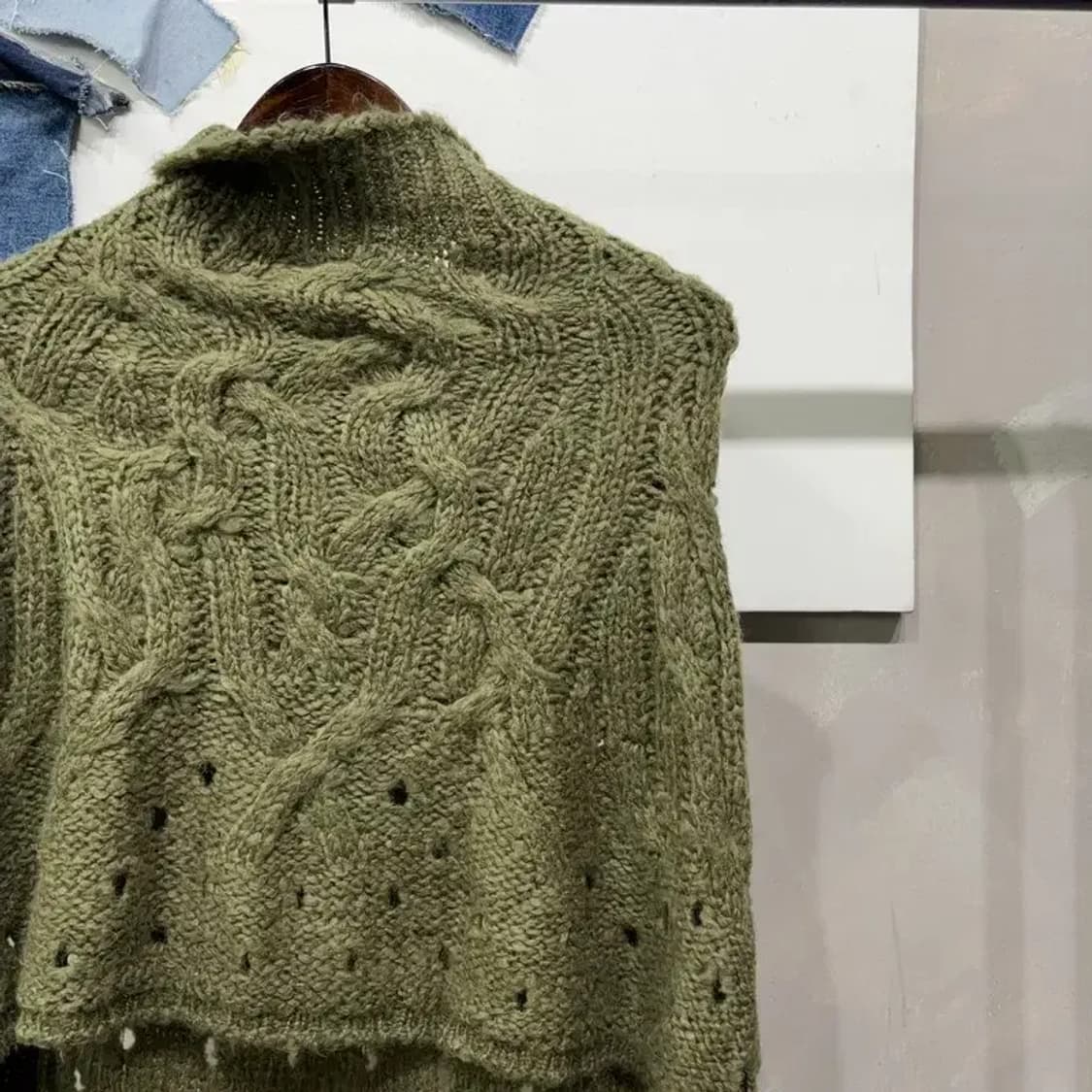 (95) 베네통 여성 캐주얼 울 모헤어 판초 니트 상품이미지3