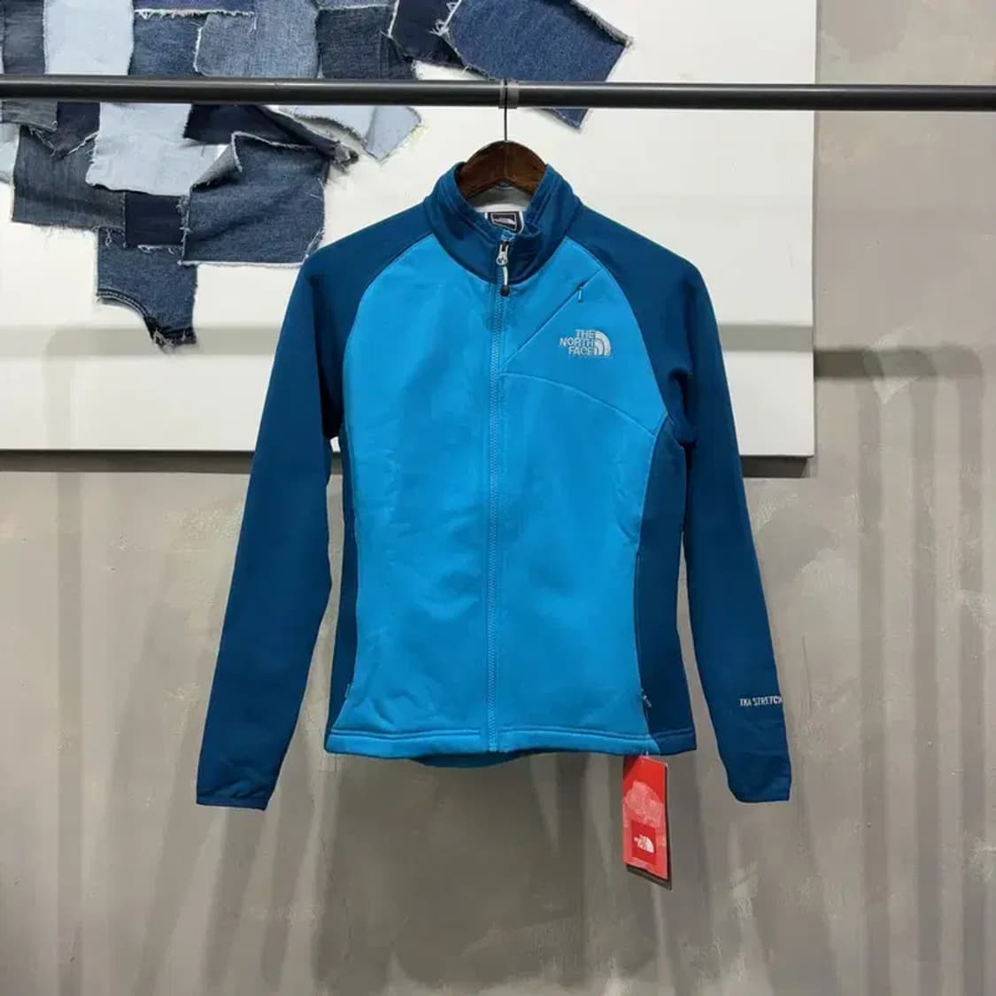 (90) 노스페이스 여성 등산 아웃도어 기능성 기모 자켓 상품이미지1