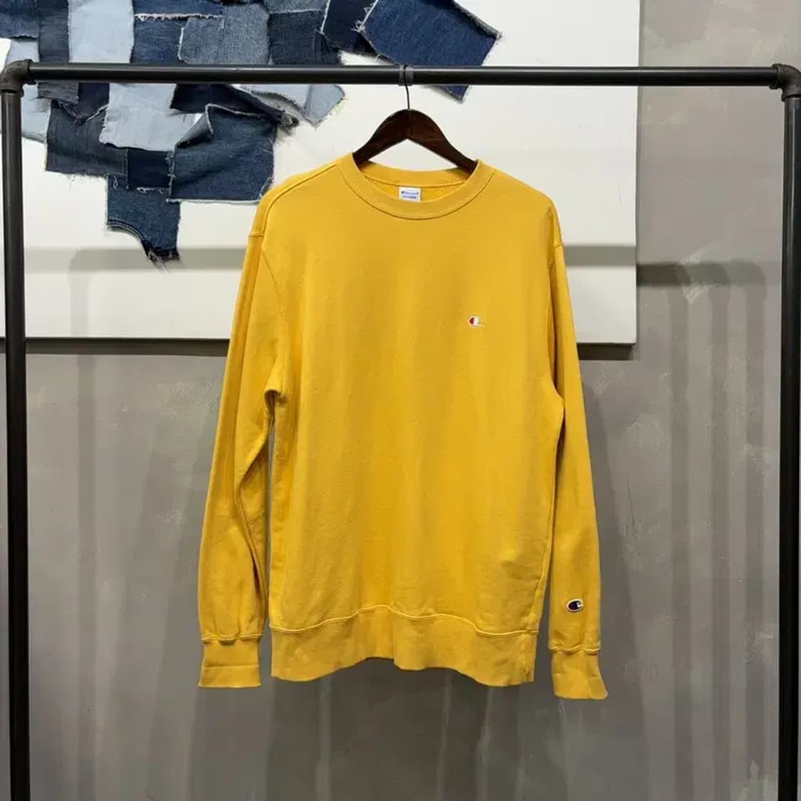 (110) 챔피온 스트릿 캐주얼 로고 자수 맨투맨 긴팔 티 상품이미지1