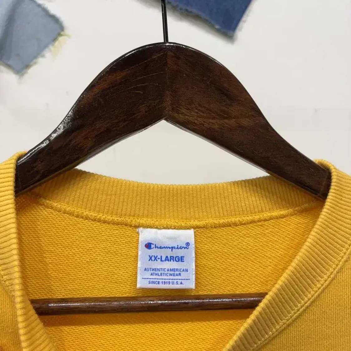 (110) 챔피온 스트릿 캐주얼 로고 자수 맨투맨 긴팔 티 상품이미지2