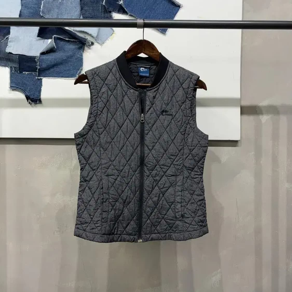 (95) 네파 여성 등산 아웃도어 퀼팅 경량패딩 조끼 상품이미지1