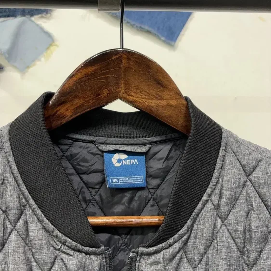 (95) 네파 여성 등산 아웃도어 퀼팅 경량패딩 조끼 상품이미지2