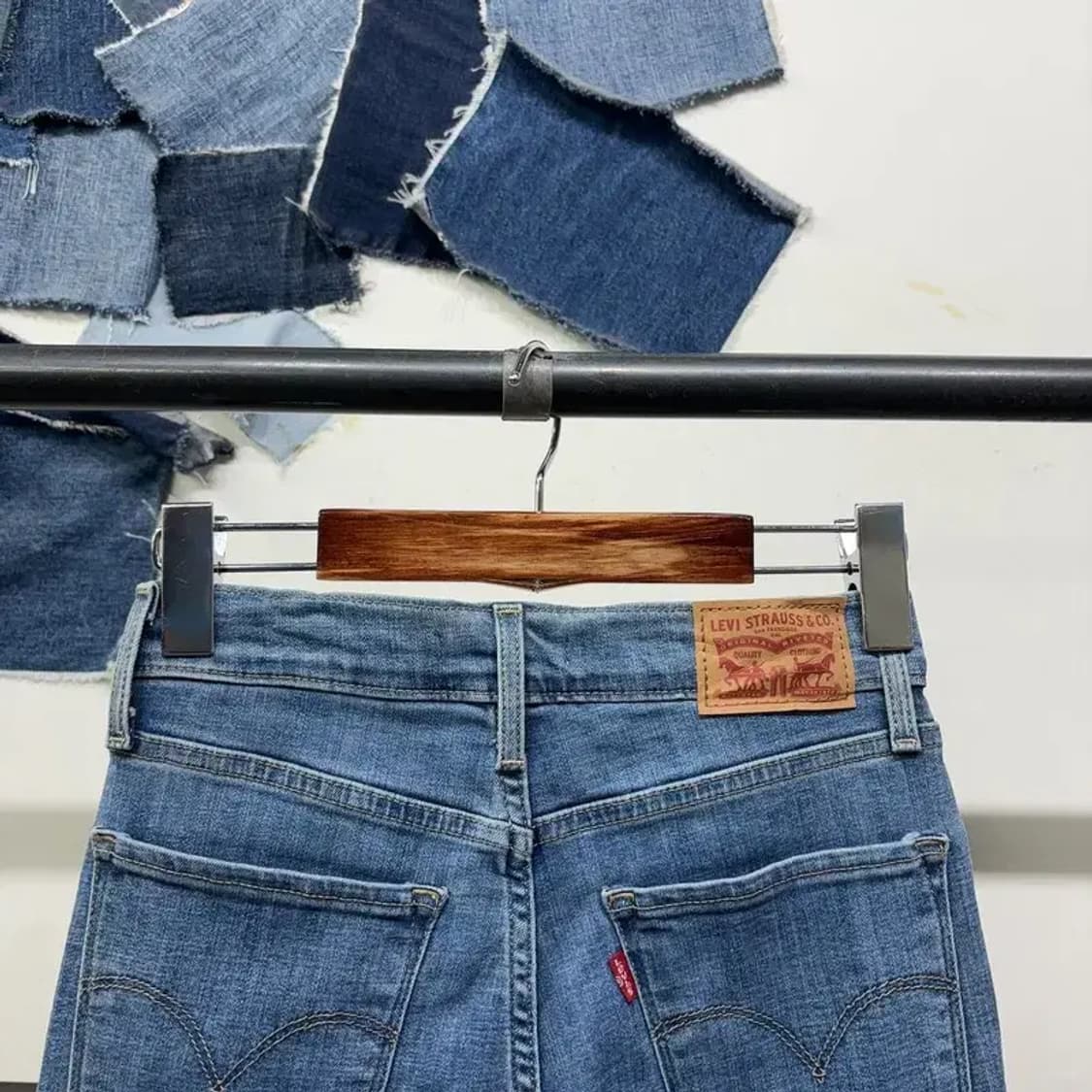 (25인치) 리바이스 724 여성 하이라이즈 스판 청바지 데님팬츠 상품이미지4