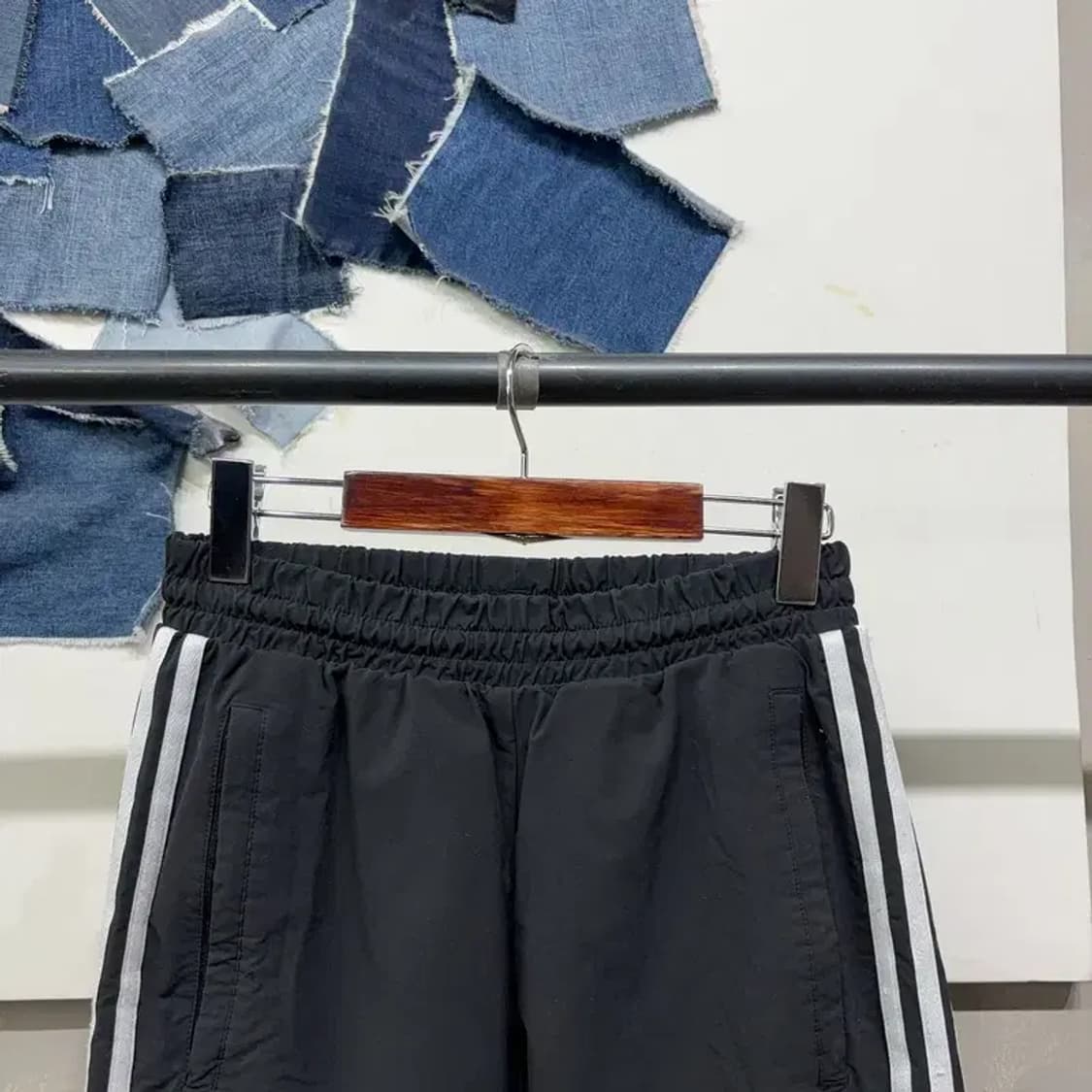 (23~25인치) 아디다스 여성 캐주얼 밴딩 패디드 조거팬츠 운동바지 상품이미지2