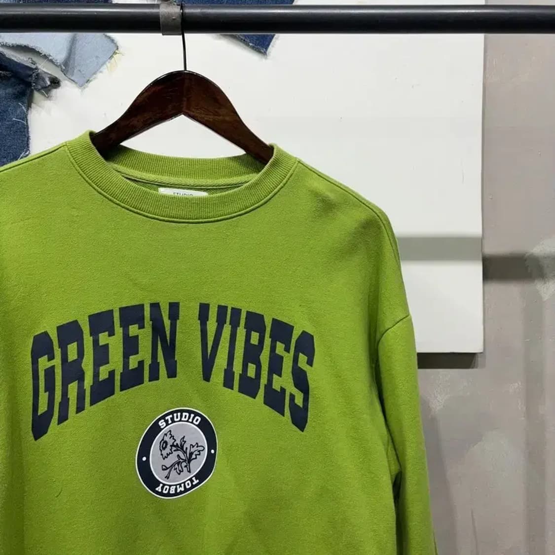 (F) 스튜디오톰보이 여성 캐주얼 프린팅 맨투맨 긴팔 티 상품이미지3