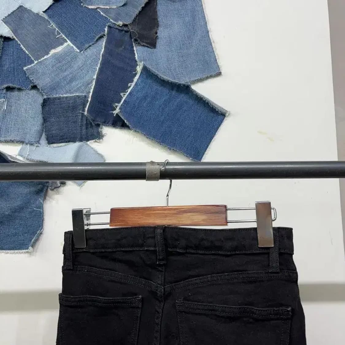 (24인치) 자라 ZARA 여성 캐주얼 스판 블랙진 흑청바지 상품이미지4