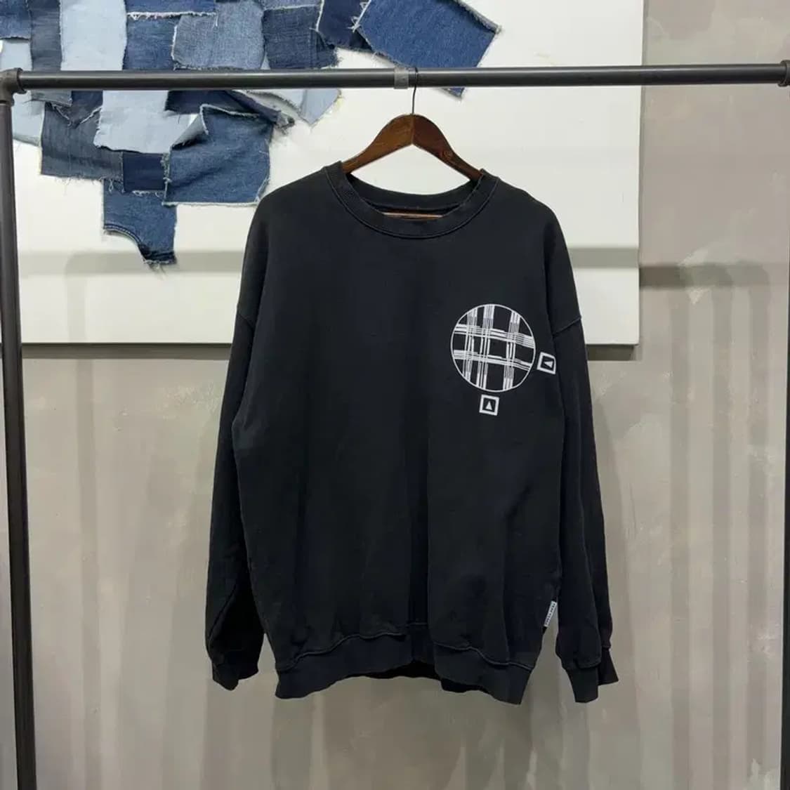 (100) 예스아이씨 캐주얼 기모 백프린팅 맨투맨 긴팔 티 상품이미지1