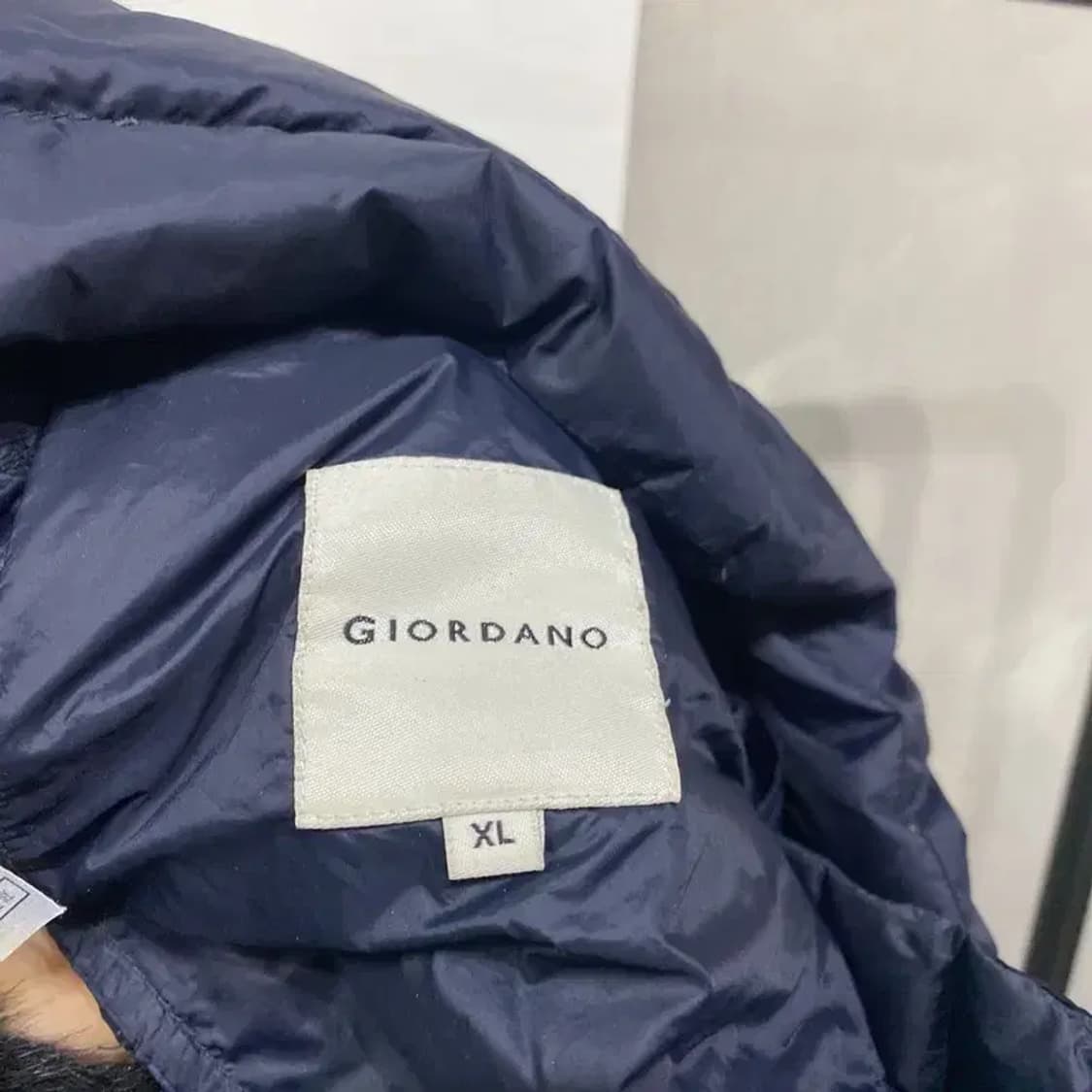 (105) 지오다노 캐주얼 덕다운 오리털 네이비 경량 패딩조끼 상품이미지5