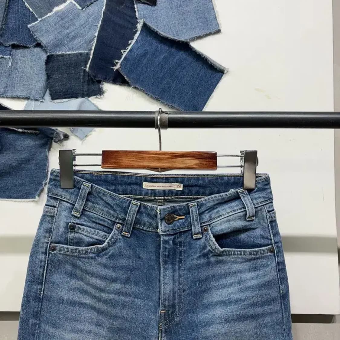 (26인치) 리바이스 여성 721 하이라이즈 스키니 오렌지탭 청바지 상품이미지2