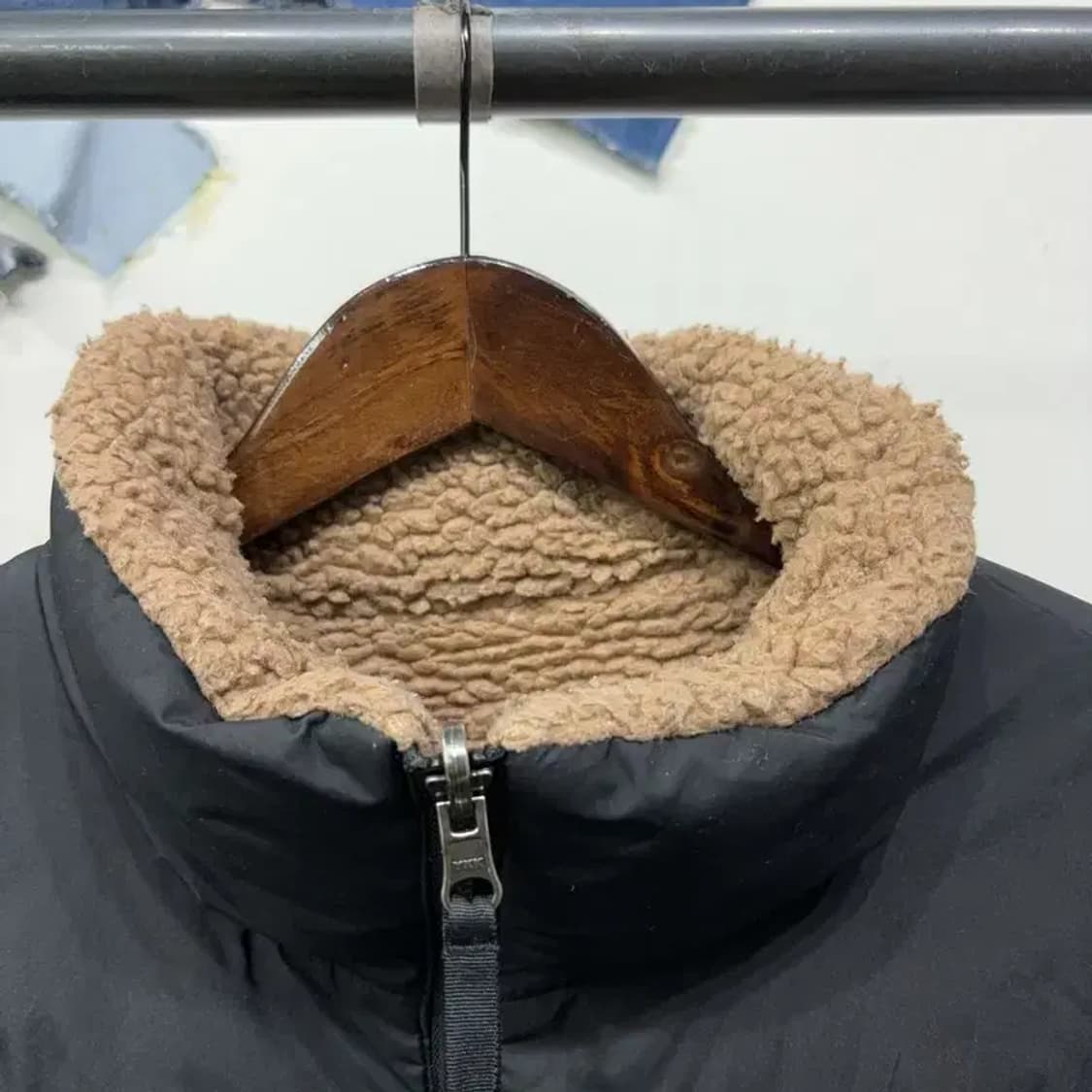 (95) 네파 등산 아웃도어 리버시블 구스다운 거위털 뽀글이 패딩 상품이미지2