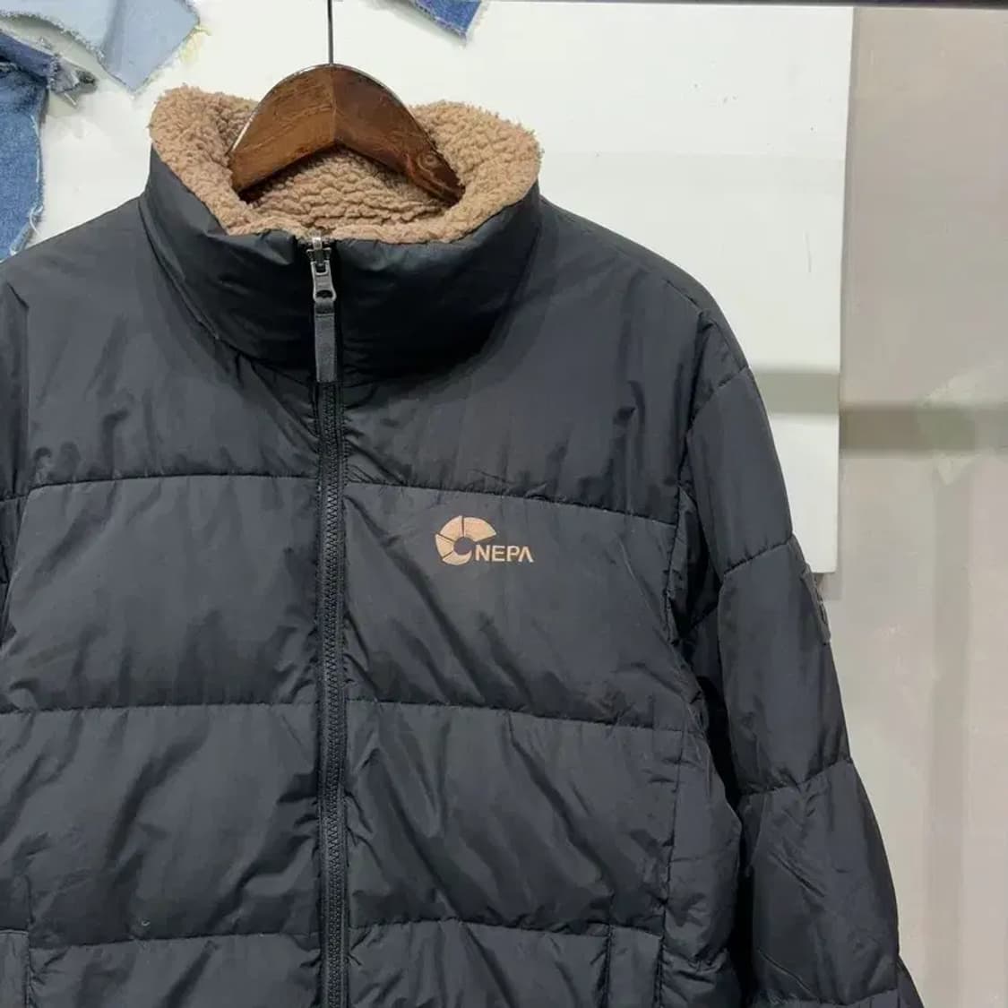 (95) 네파 등산 아웃도어 리버시블 구스다운 거위털 뽀글이 패딩 상품이미지3