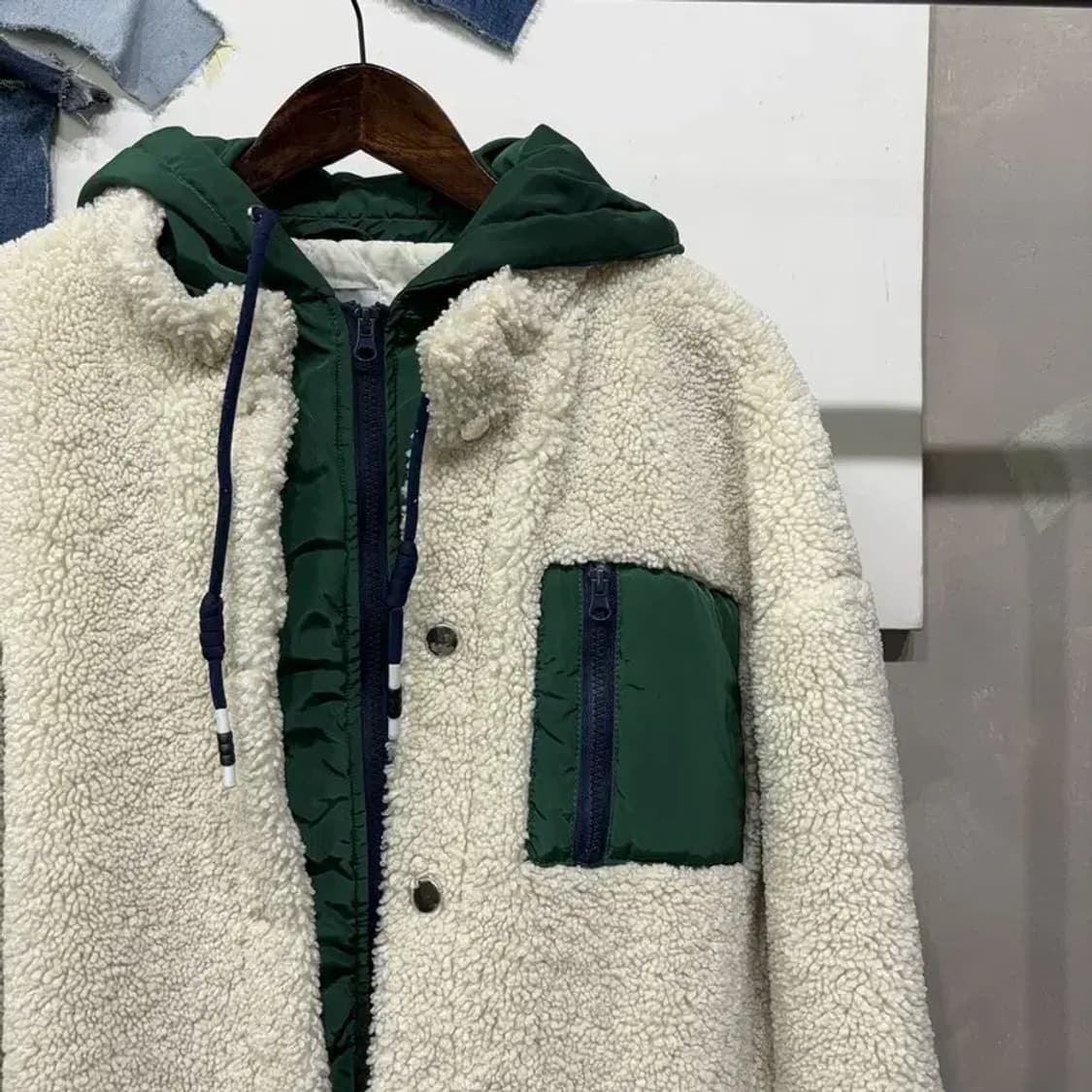 (100) 자라 ZARA 캐주얼 배색 양털 뽀글이 후리스 자켓 상품이미지3